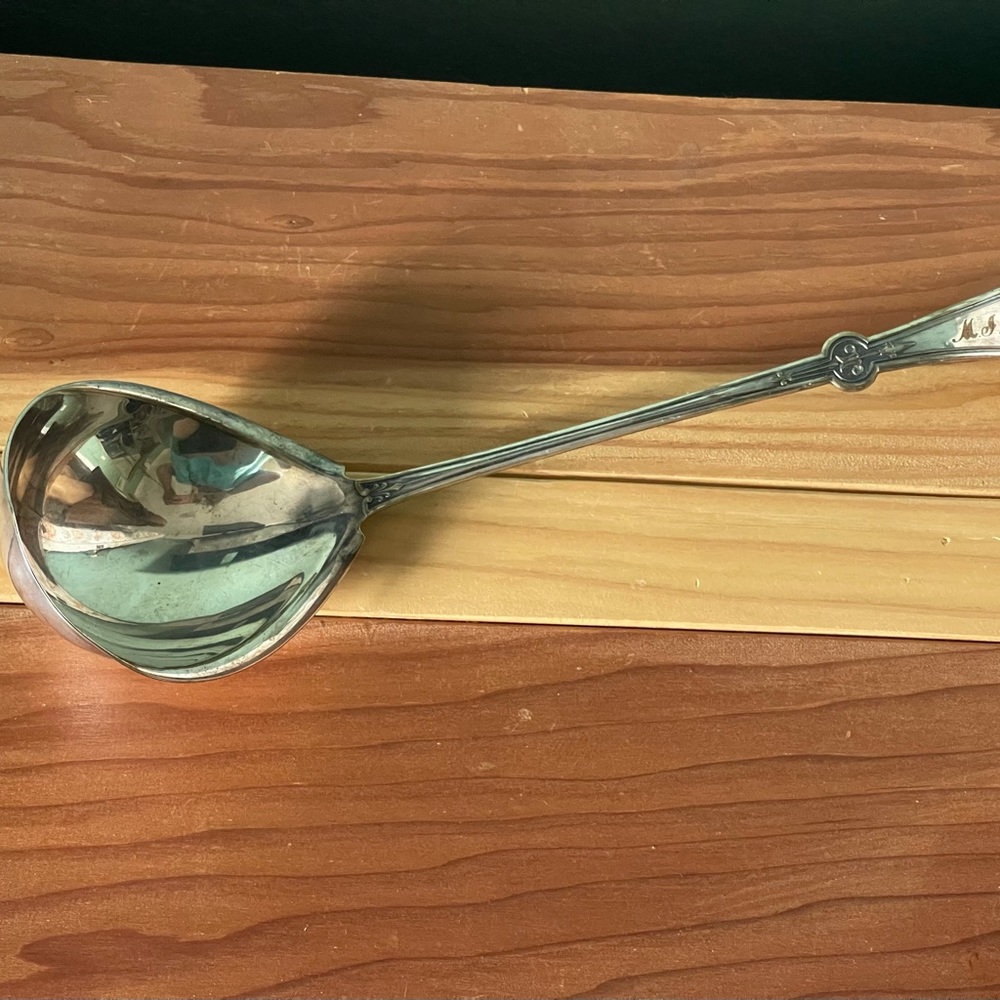 1847 ROGERS BROS A1 SILVER PLATED LONG HANDLE SOUP/PUNCH Ladle
